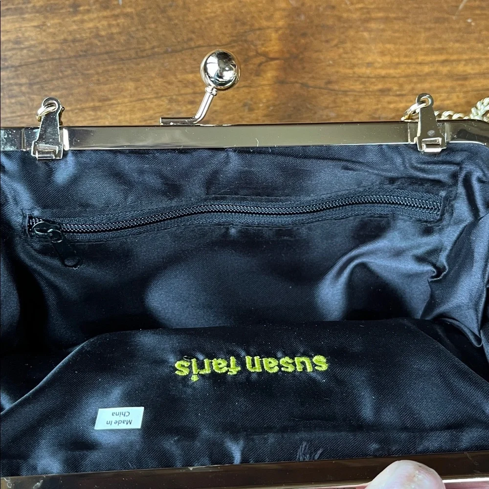 Susan Faris Clutch Purse Gold Tone Zippers with Gold Tone Shoulder Chain